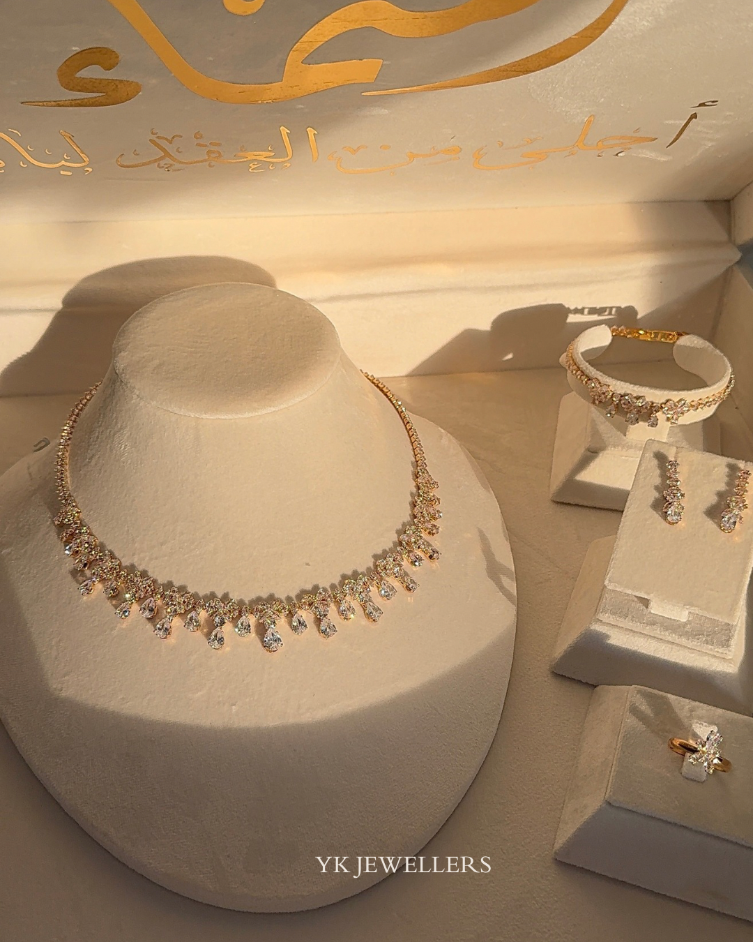 Gold diamond set
