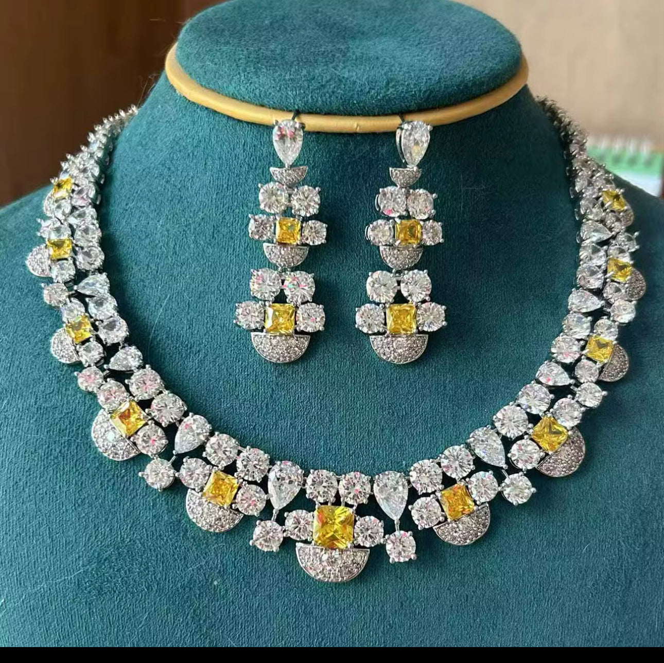 Yellow Diamond set