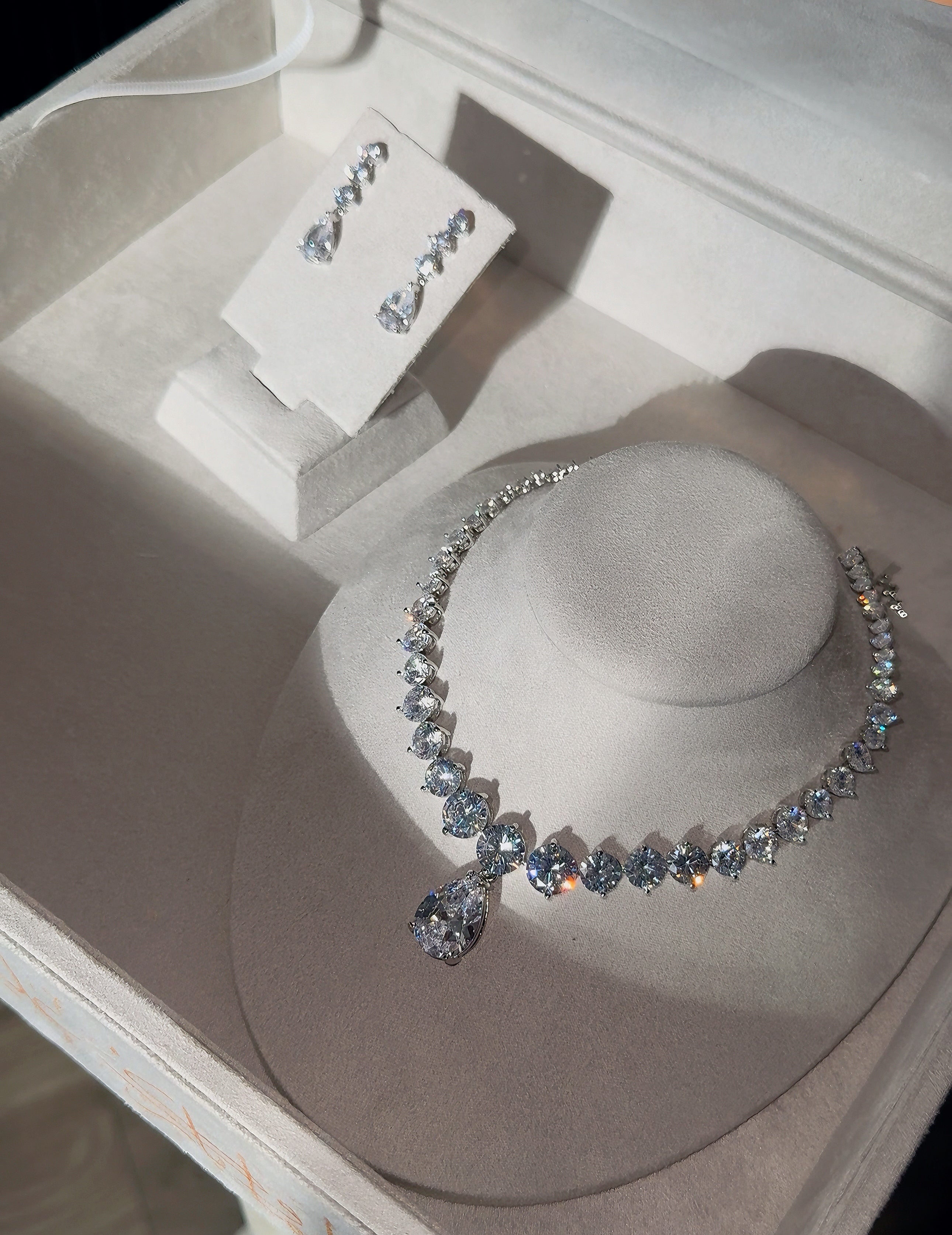 The Celeste Drop Set