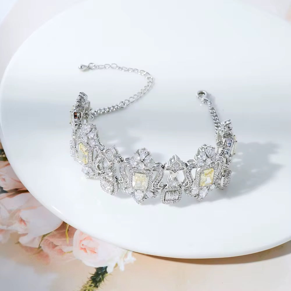 Vintage Detail Yellow Diamond Set